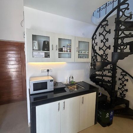 Jungle Hut-Annabelle'S Beach Apartments At Bernard Simao,Calangute,Goa 坎多林 外观 照片