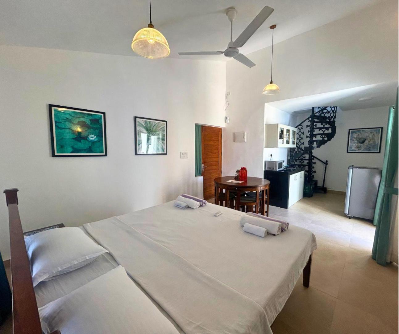 Jungle Hut-Annabelle'S Beach Apartments At Bernard Simao,Calangute,Goa 坎多林 外观 照片