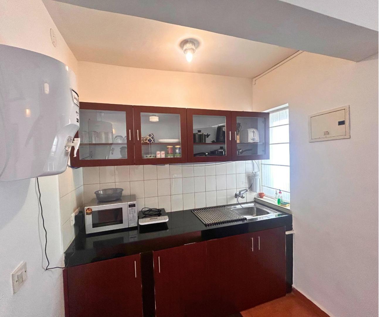 Jungle Hut-Annabelle'S Beach Apartments At Bernard Simao,Calangute,Goa 坎多林 外观 照片