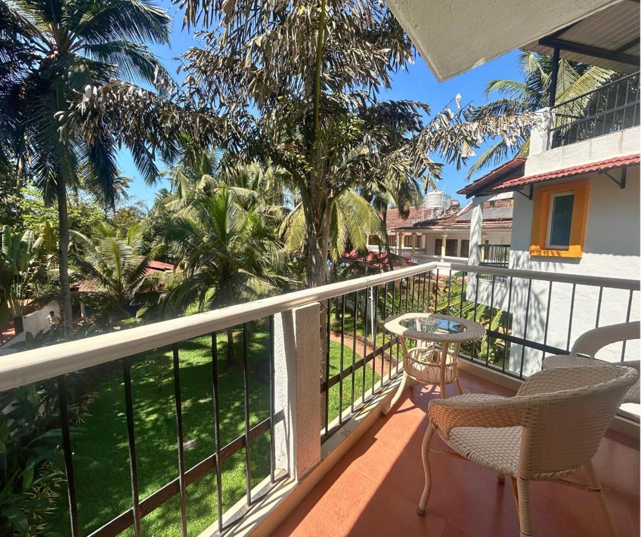 Jungle Hut-Annabelle'S Beach Apartments At Bernard Simao,Calangute,Goa 坎多林 外观 照片