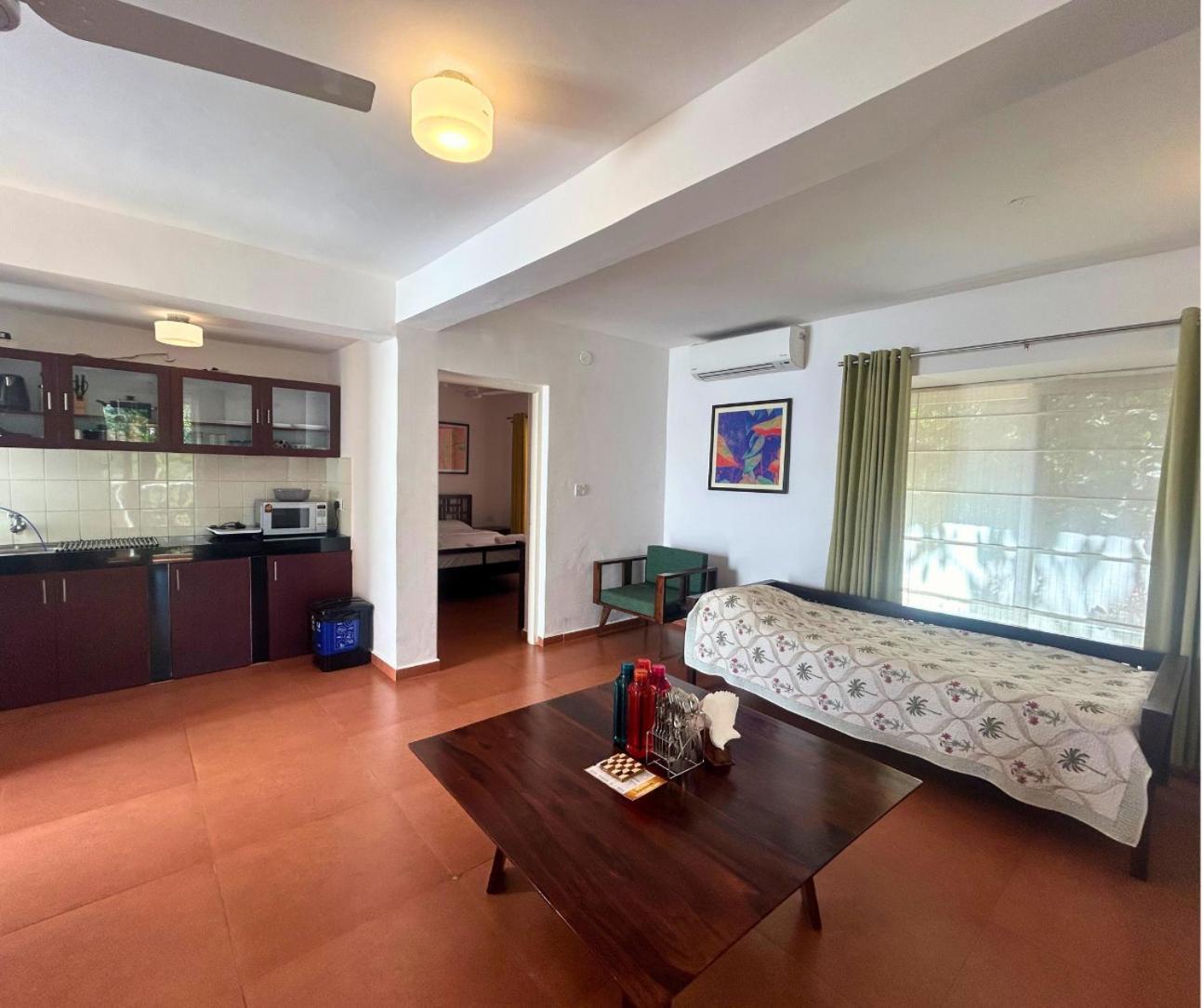 Jungle Hut-Annabelle'S Beach Apartments At Bernard Simao,Calangute,Goa 坎多林 外观 照片