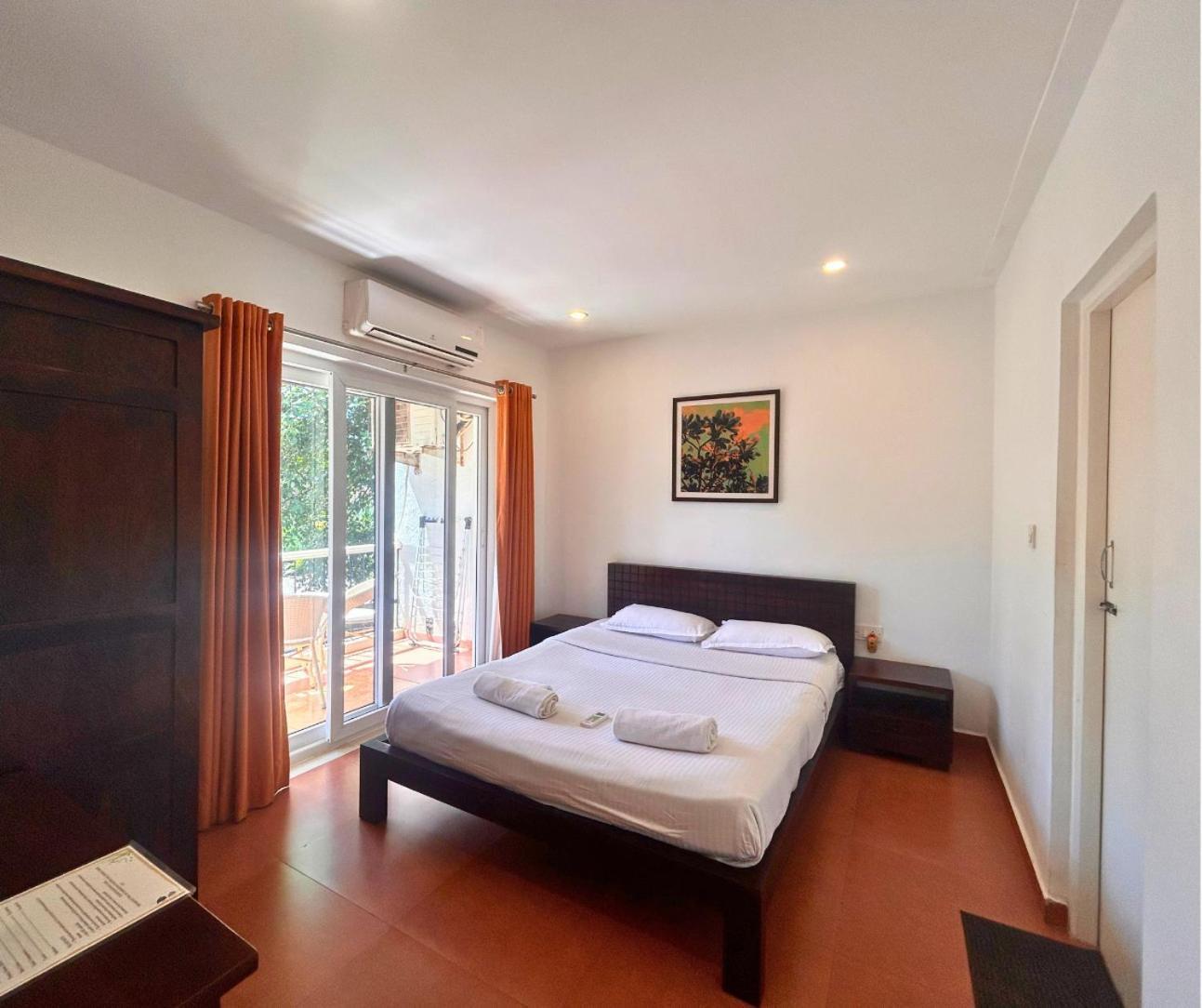 Jungle Hut-Annabelle'S Beach Apartments At Bernard Simao,Calangute,Goa 坎多林 外观 照片