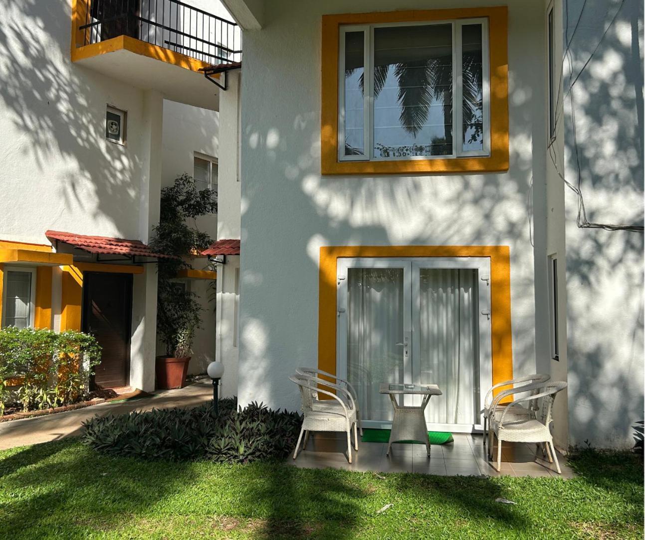 Jungle Hut-Annabelle'S Beach Apartments At Bernard Simao,Calangute,Goa 坎多林 外观 照片